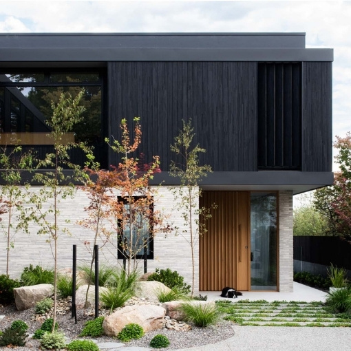 MillworksLtd_AbodoTimberCladding_MillCoatBlack Abodo Vulcan Timber cladding from Millworks on a modern build.